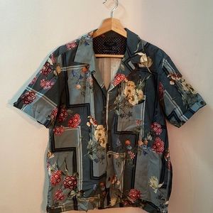 Ted baker floral printed shirt size 4 being a small to medium